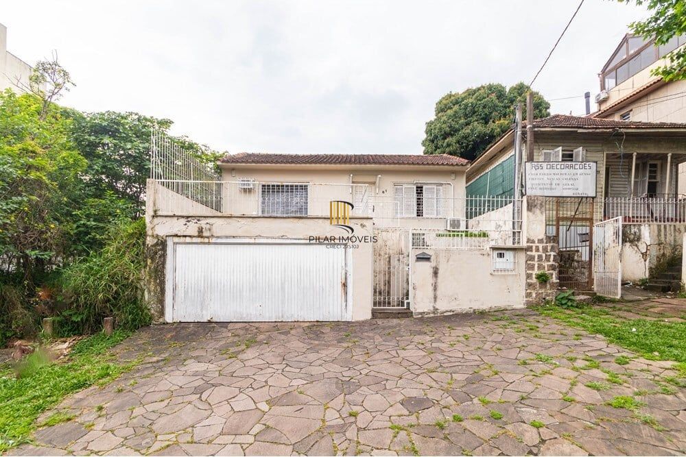 Casa 3 dormitórios no bairro Chácara das Pedras