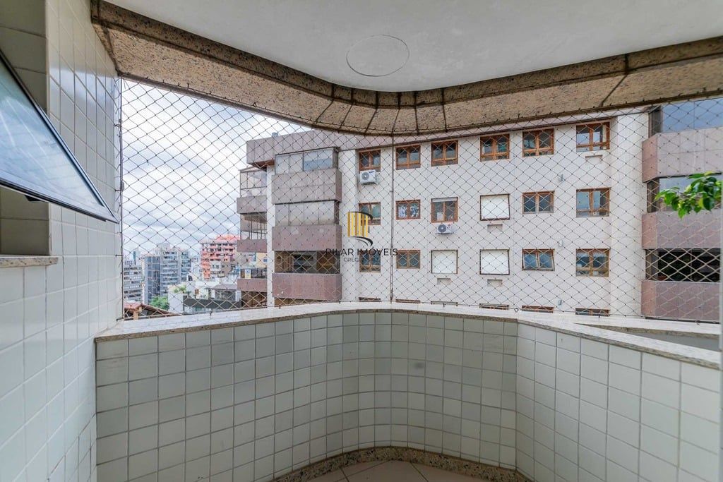 Apartamento 4 dormitórios no bairro Petrópolis
