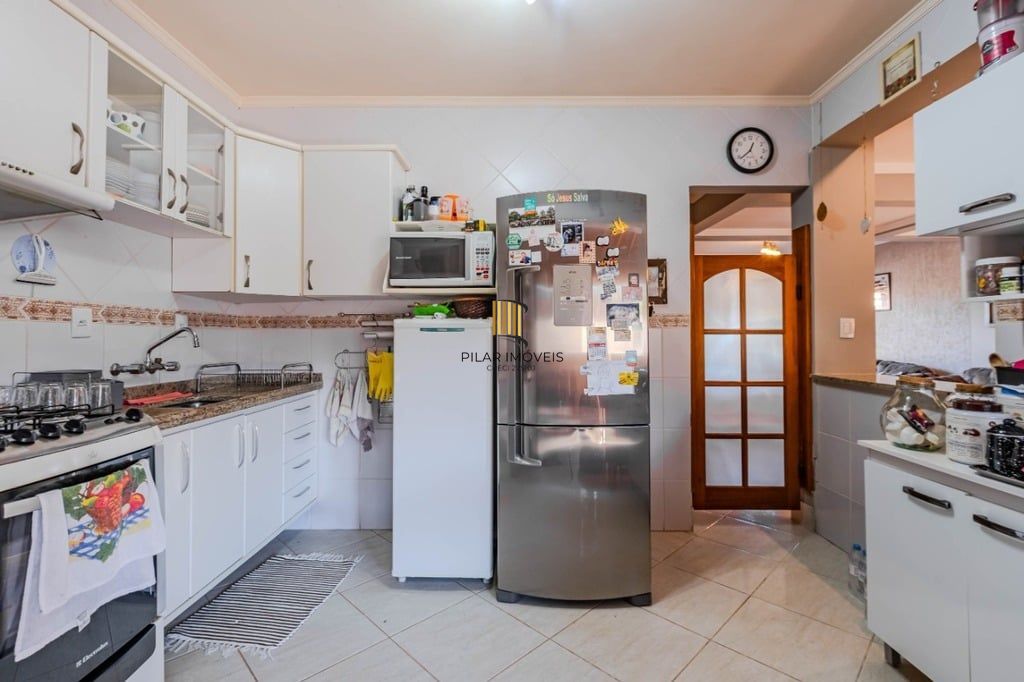 Casa de Condomínio 4 dormitórios no bairro Ipanema