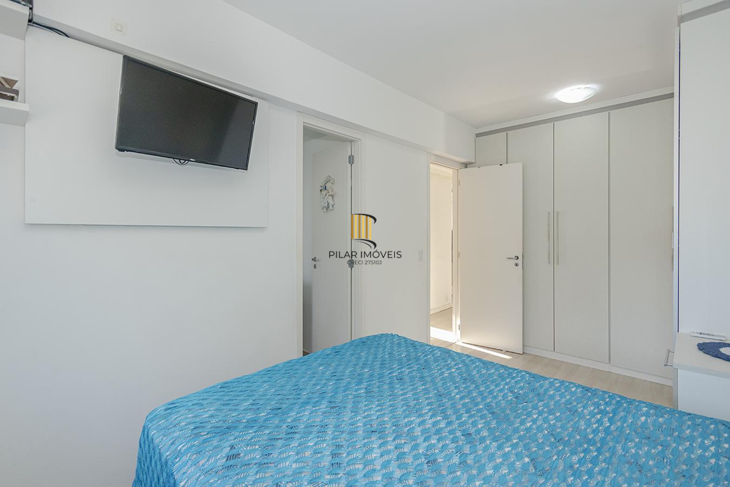 Apartamento 3 dormitórios no bairro Azenha