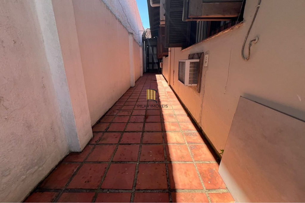 Casa 3 dormitórios no bairro Santana