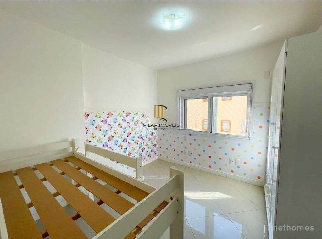 Apartamento 4 dormitórios no bairro Centro