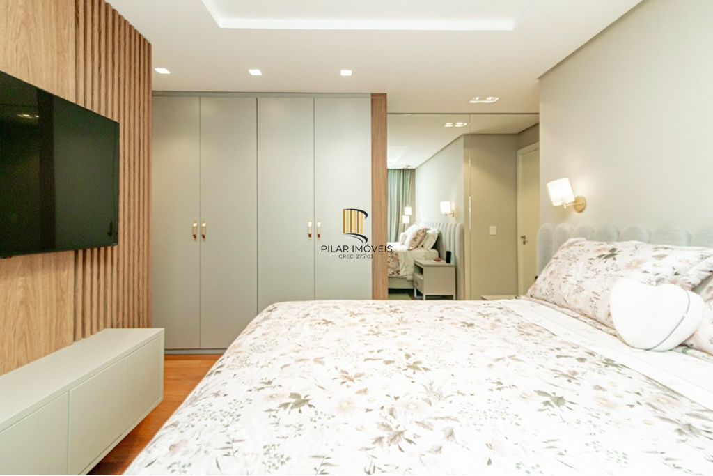 Apartamento 3 dormitórios no bairro Menino Deus