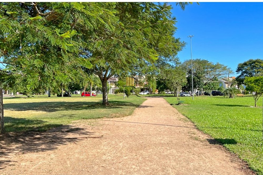 Casa 3 dormitórios no bairro Hípica