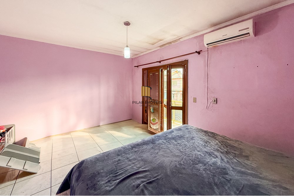 Casa 3 dormitórios no bairro Niterói