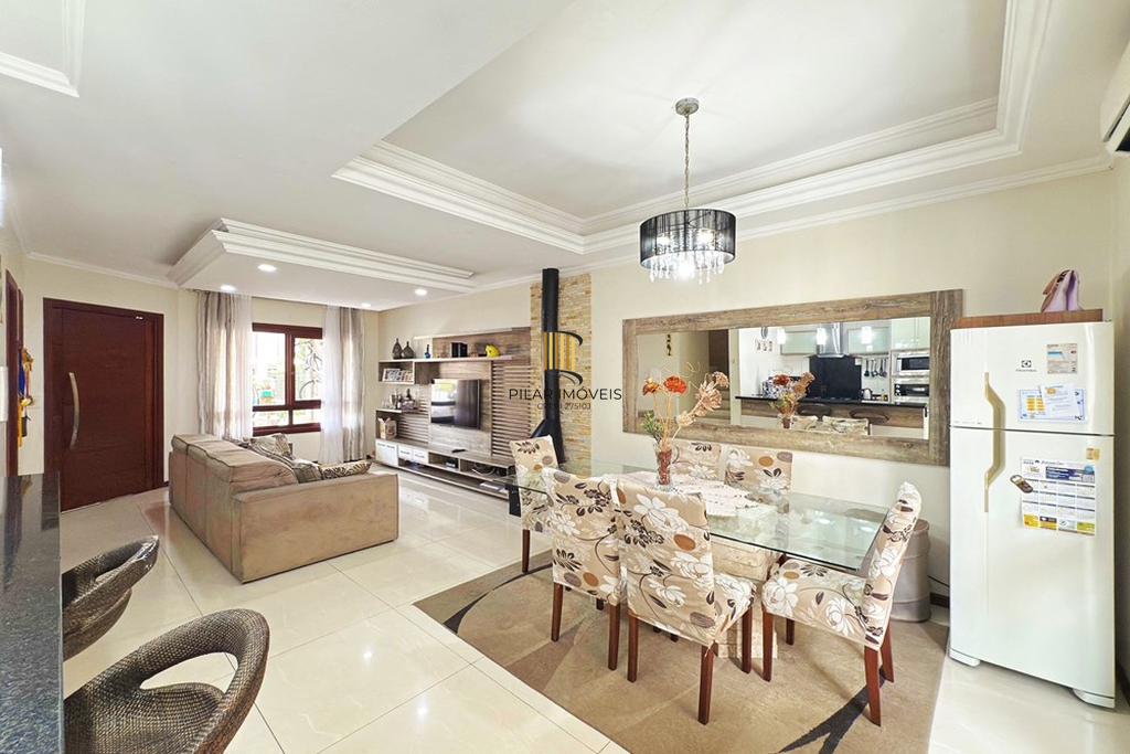 Casa de Condomínio 3 dormitórios no bairro Hípica