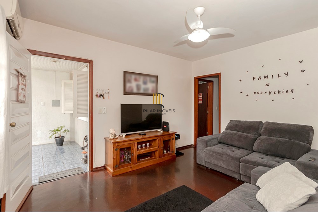 Casa 3 dormitórios no bairro Vila Jardim