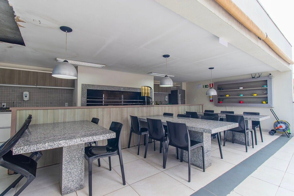 Apartamento 2 dormitórios no bairro Azenha