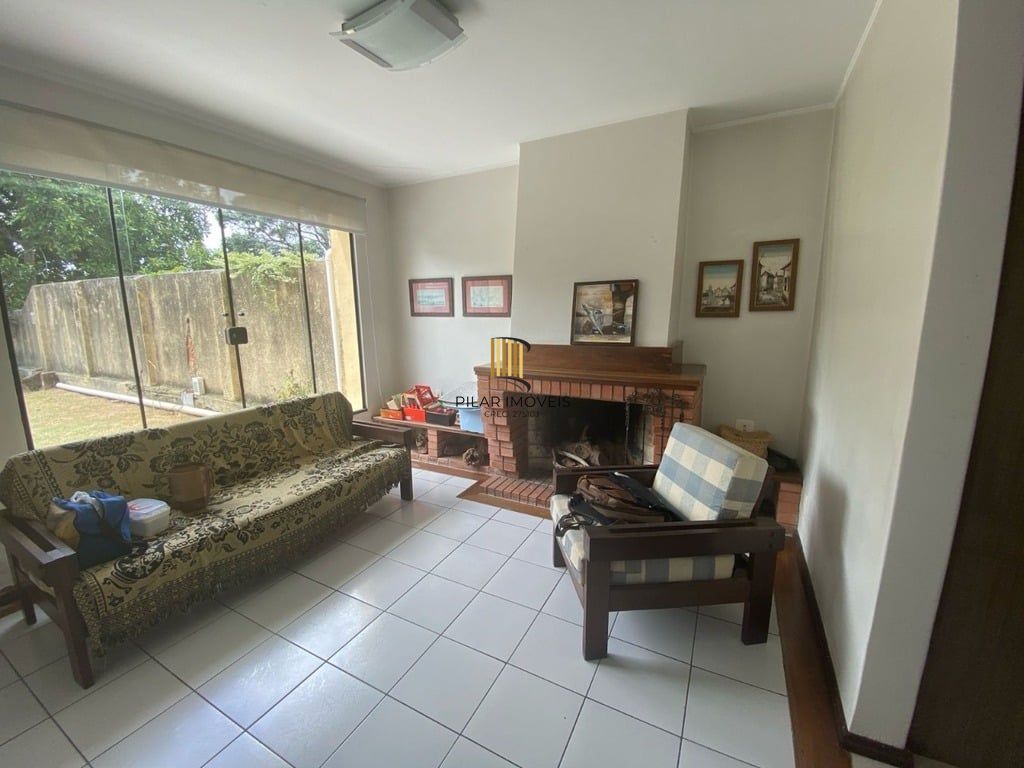 Casa 3 dormitórios no bairro Jardim do Salso