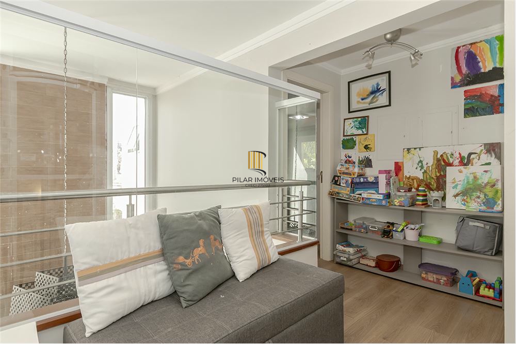 Casa 4 dormitórios no bairro Vila Assunção