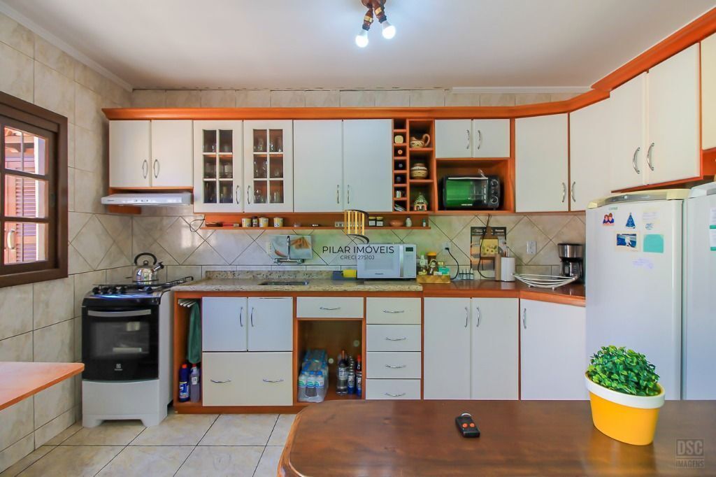 Casa 3 dormitórios no bairro Cavalhada