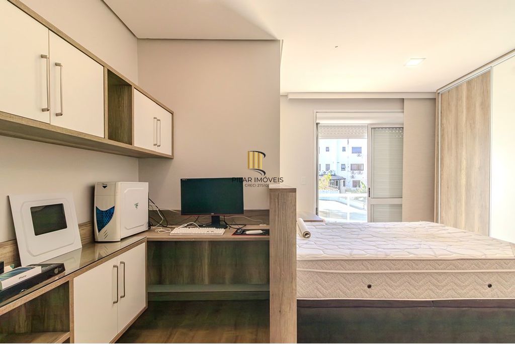 Casa 4 dormitórios no bairro Chácara das Pedras