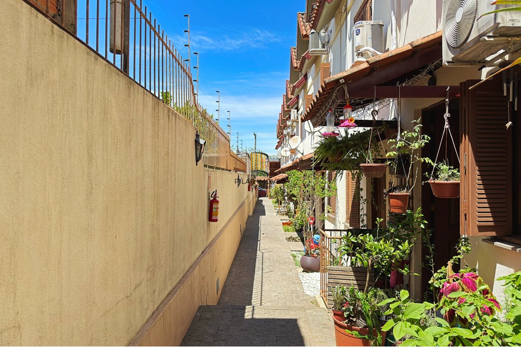 Casa de Condomínio 2 dormitórios no bairro Tristeza