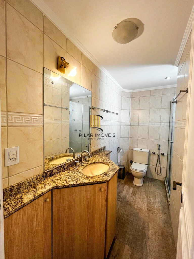Casa 4 dormitórios no bairro Chácara das Pedras