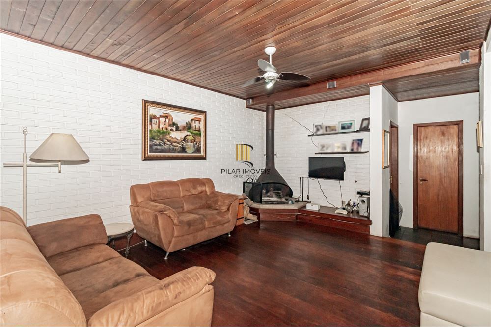 Casa 6 dormitórios no bairro Boa Vista