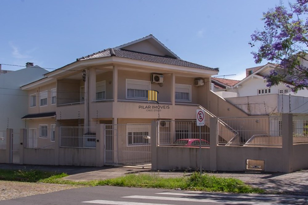 Casa 5 dormitórios no bairro Vila Ipiranga - Pilar Imóveis