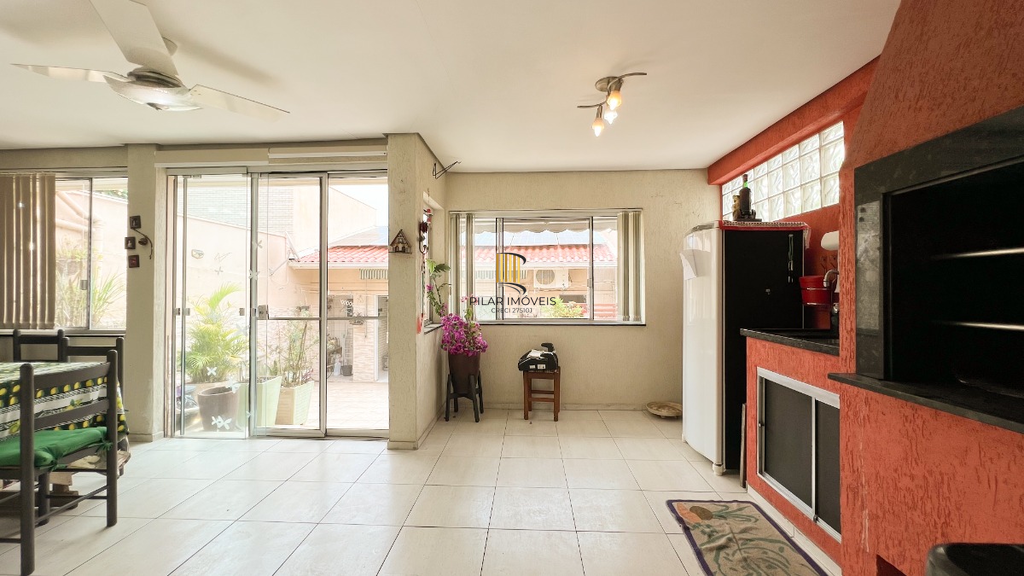 Casa 4 dormitórios no bairro Jardim Lindóia