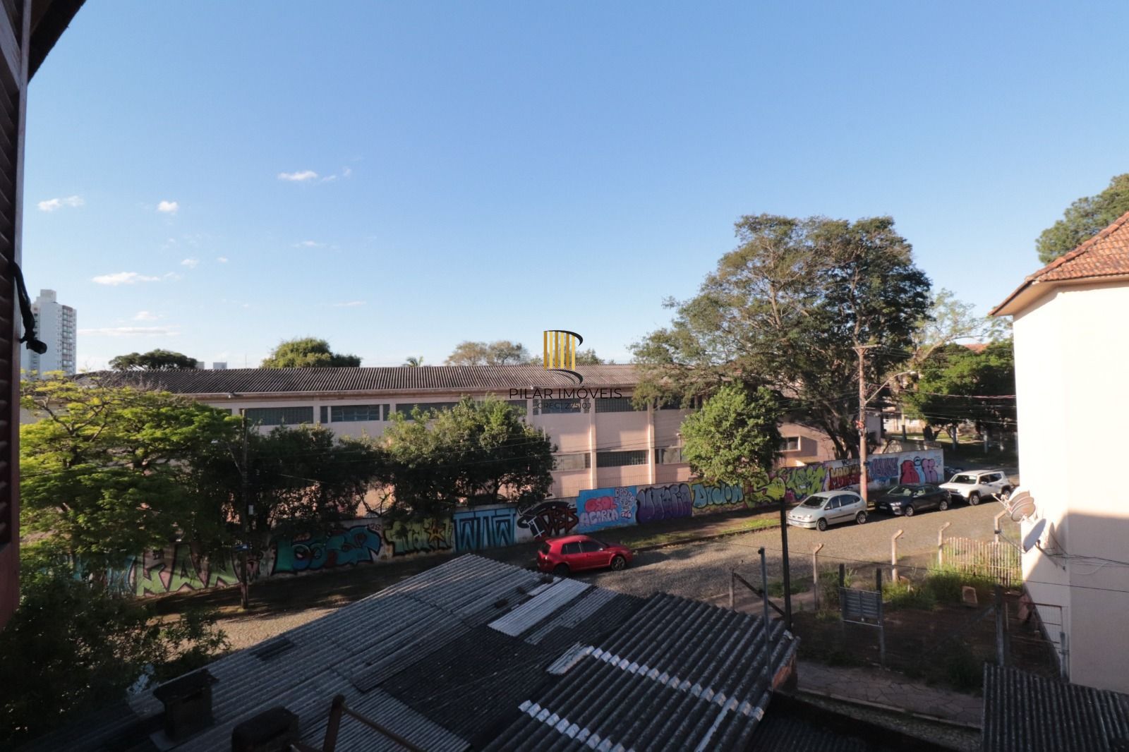 Apto no IAPI, 02 dorm com vaga de garagem