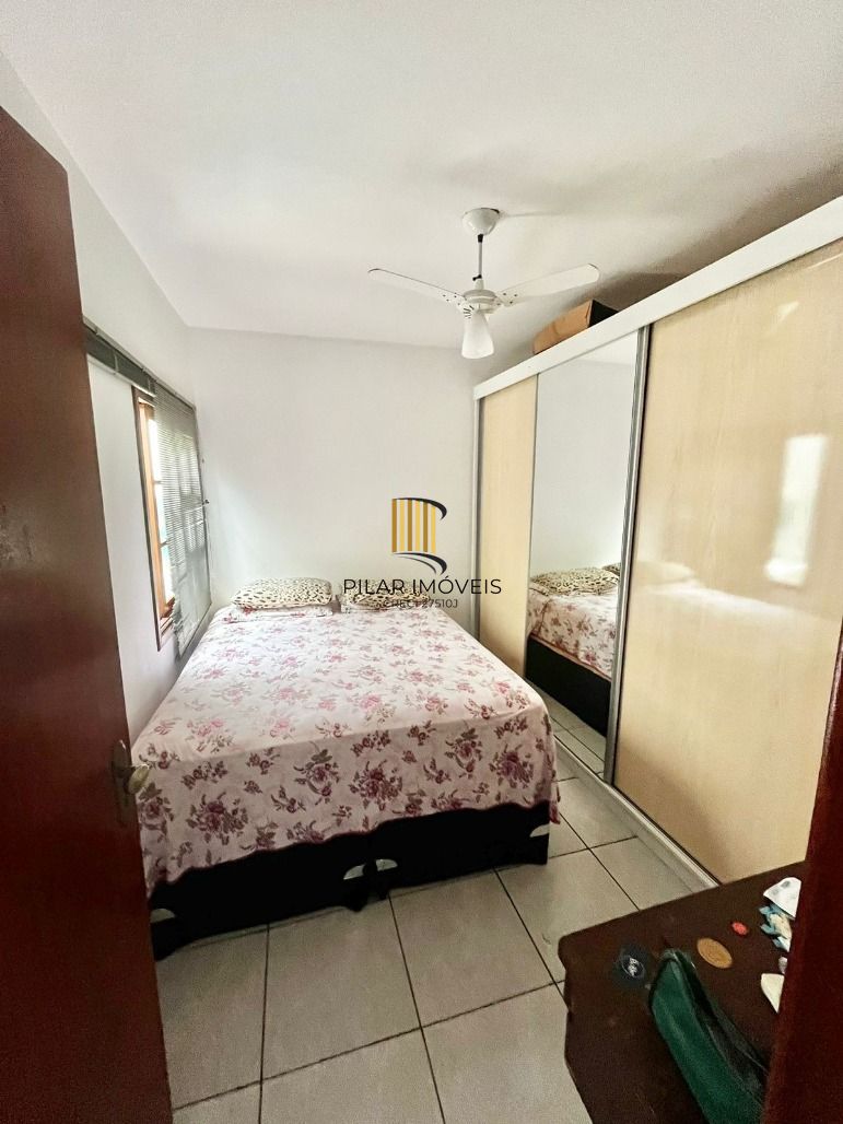 Apto de 02 dorm na João Wallig, 01 lance de escada, de frente