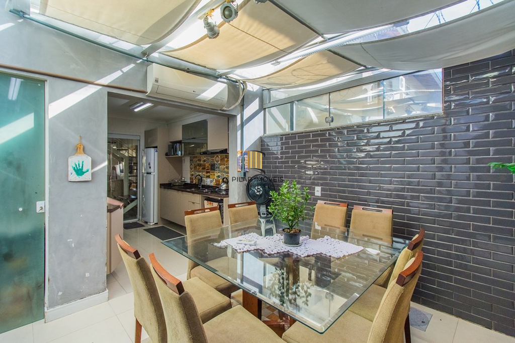 Casa 2 dormitórios no bairro Fátima