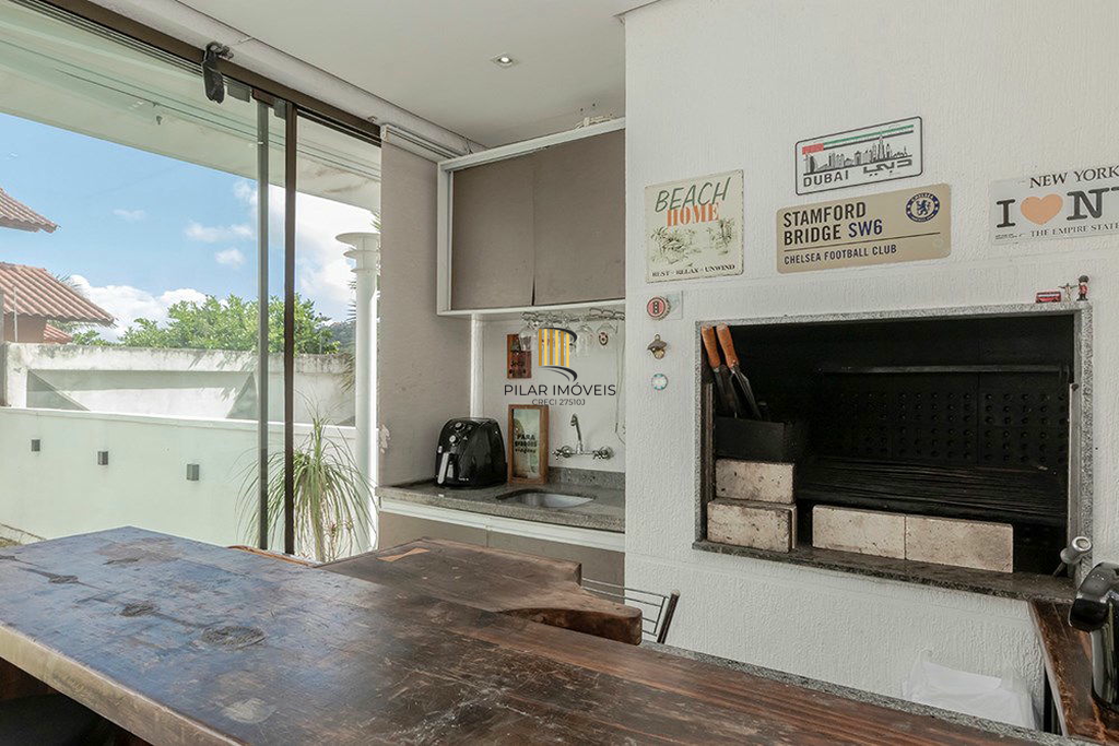 Casa de Condomínio 3 dormitórios no bairro Vila Nova