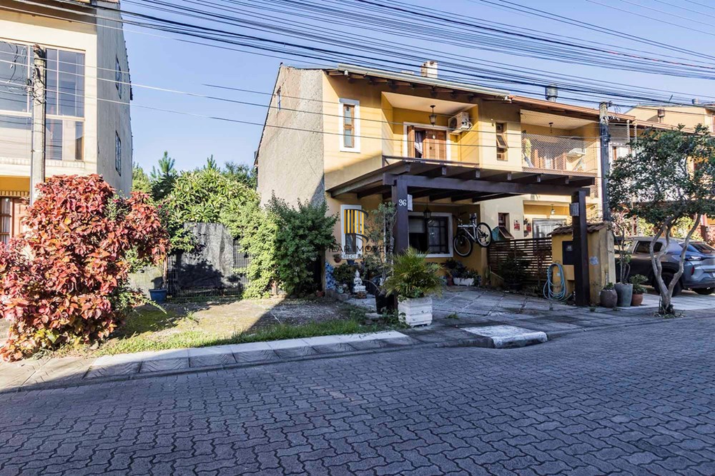 Casa de Condomínio 2 dormitórios no bairro Hípica