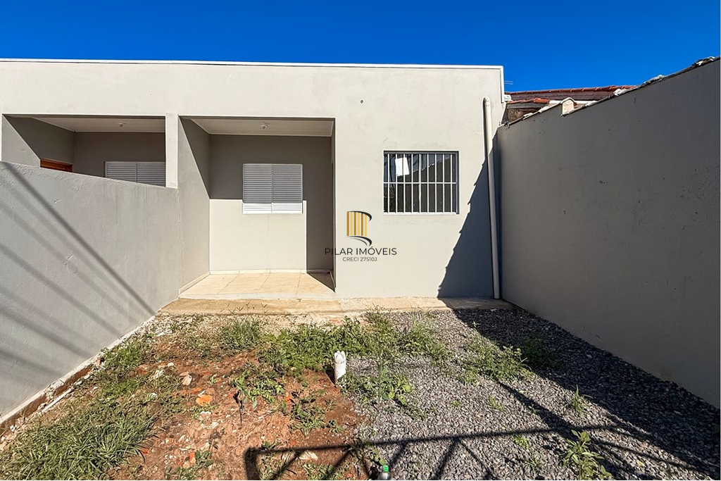 Casa 2 dormitórios no bairro Guajuviras