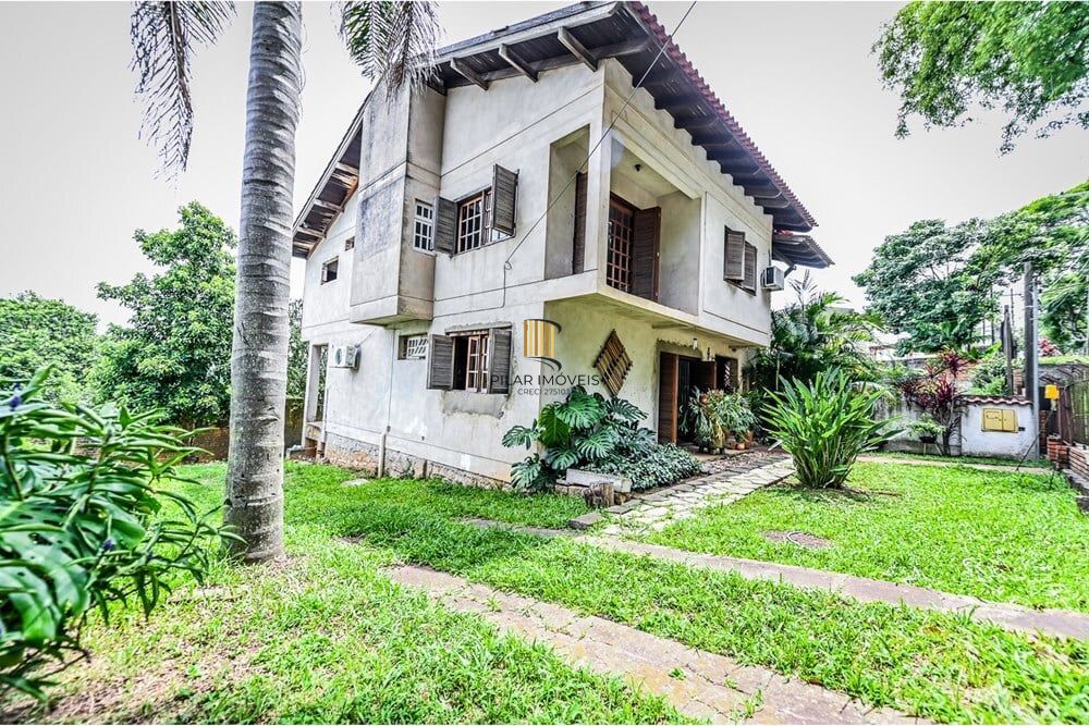 Casa de Condomínio 4 dormitórios no bairro Santa Tereza