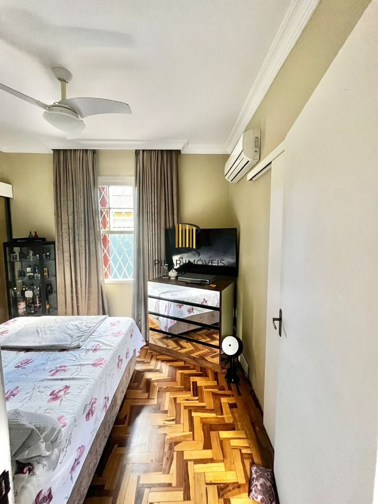 Casa toda reformada, 135 m² de área construída, churrasqueira e piscina