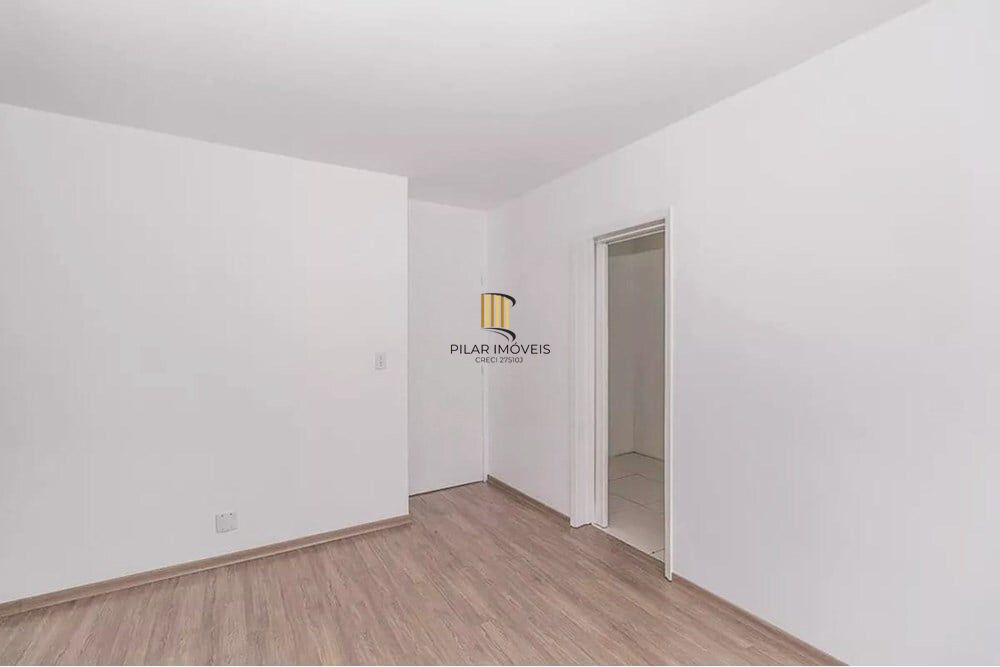 Apartamento 2 dormitórios no bairro Vila Ipiranga