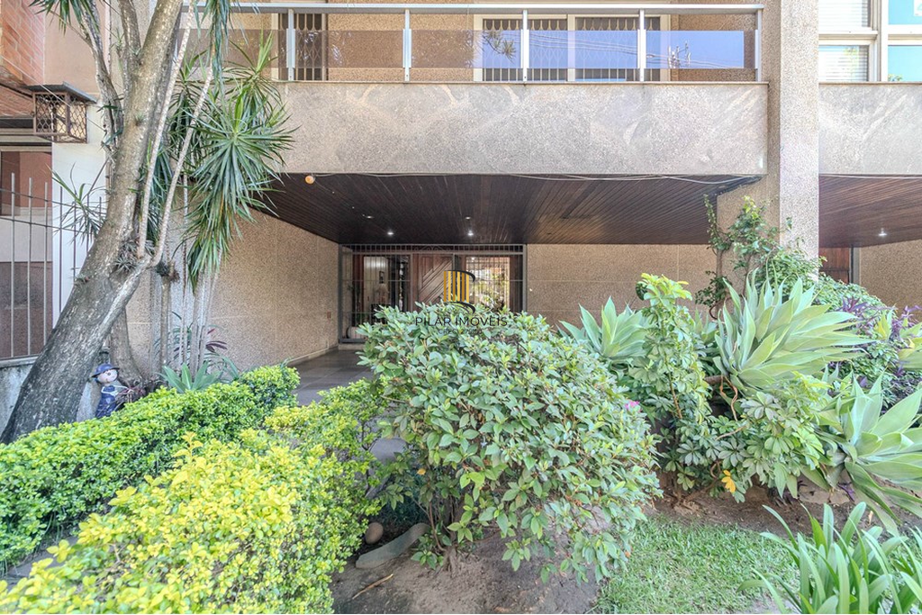 Cobertura 3 dormitórios no bairro Petrópolis