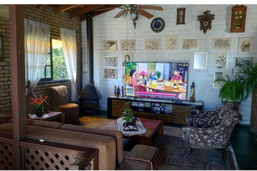 Casa 4 dormitórios no bairro Cristal