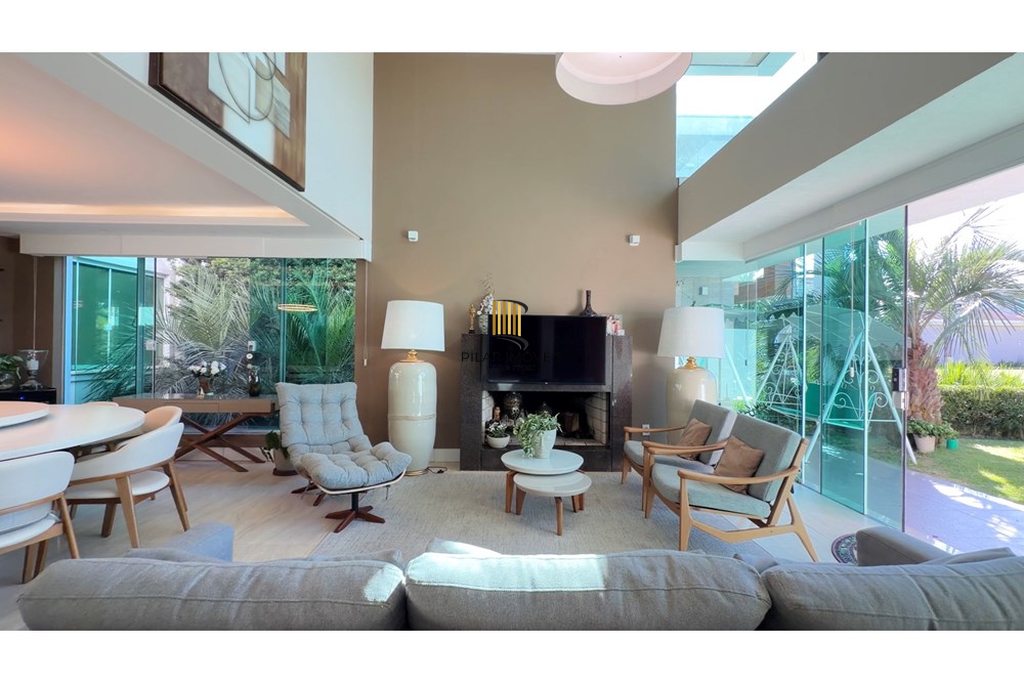 Casa de Condomínio 4 dormitórios no bairro Morada do Sol