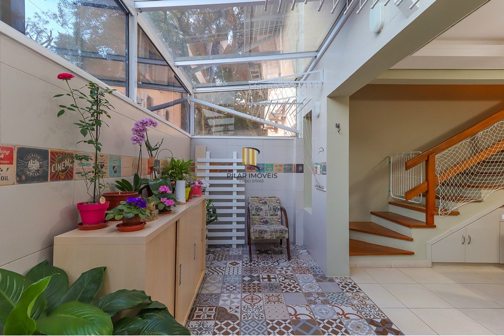 Casa de Condomínio 3 dormitórios no bairro Nonoai