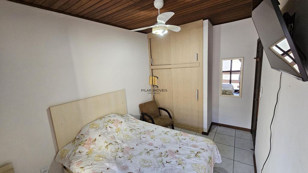 Casa 4 dormitórios no bairro Santo Antônio