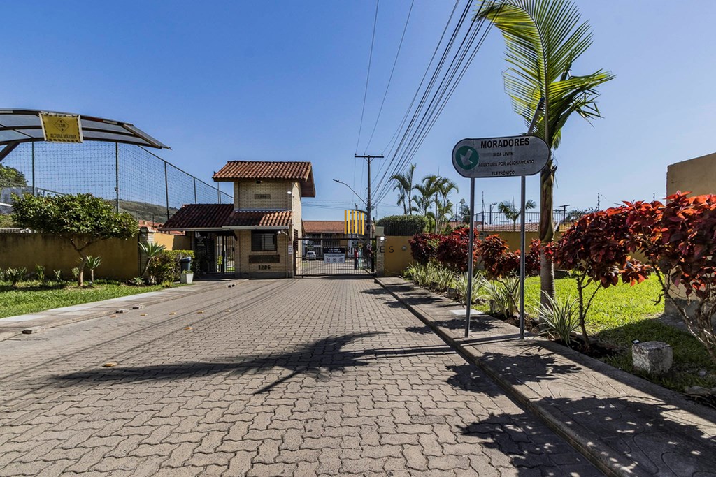 Casa de Condomínio 2 dormitórios no bairro Hípica