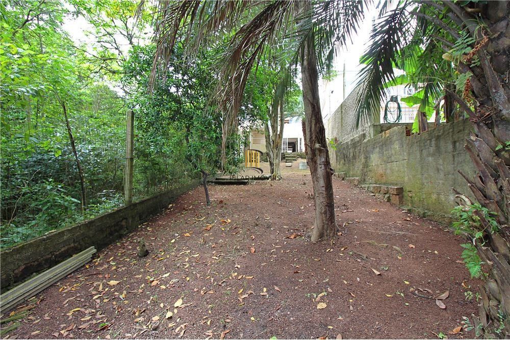 Casa 3 dormitórios no bairro Medianeira