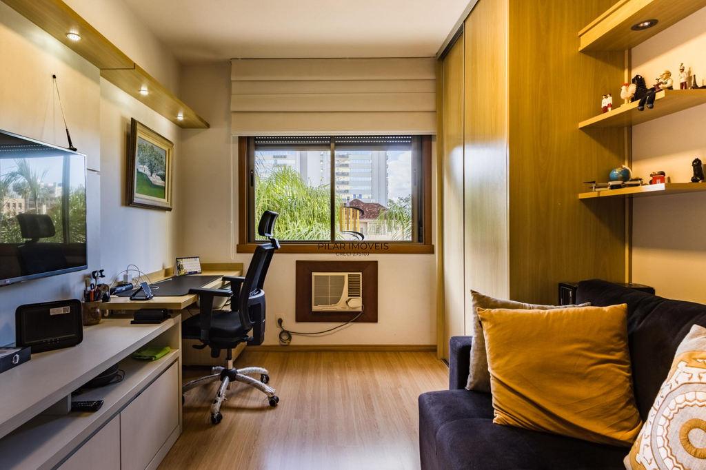 Apartamento 3 dormitórios no bairro Menino Deus