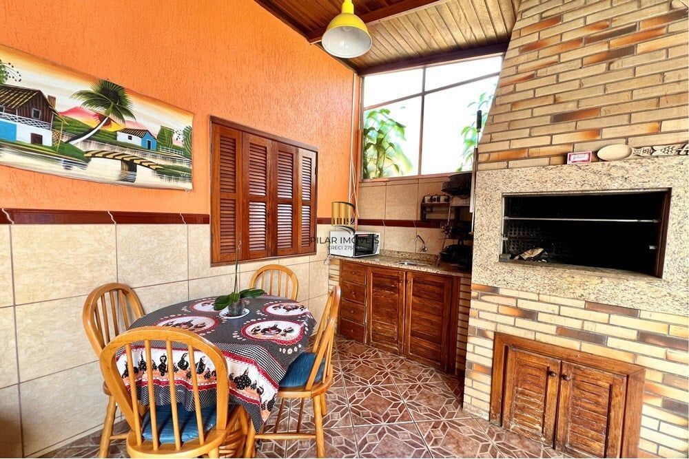 Casa 4 dormitórios no bairro Estância Velha