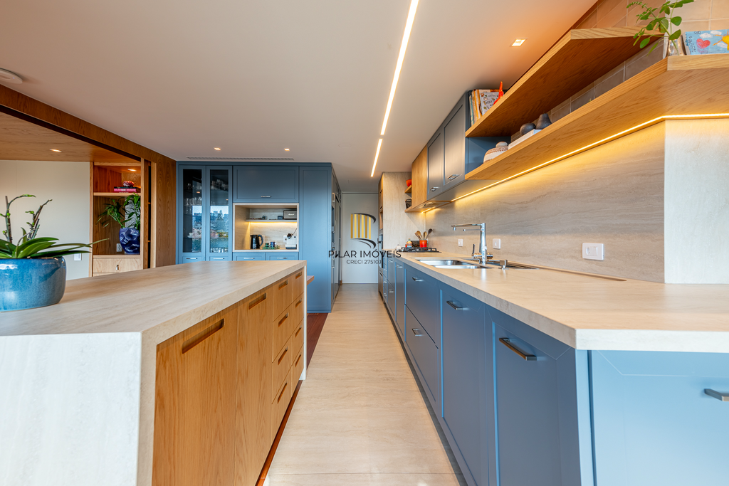 Apartamento 3 dormitórios no bairro Petrópolis