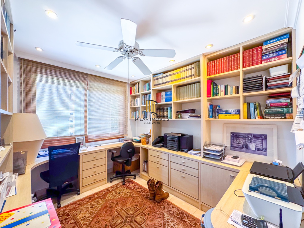 Apartamento 4 dormitórios no bairro Bela Vista