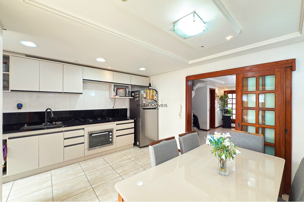 Casa 4 dormitórios no bairro Aberta dos Morros