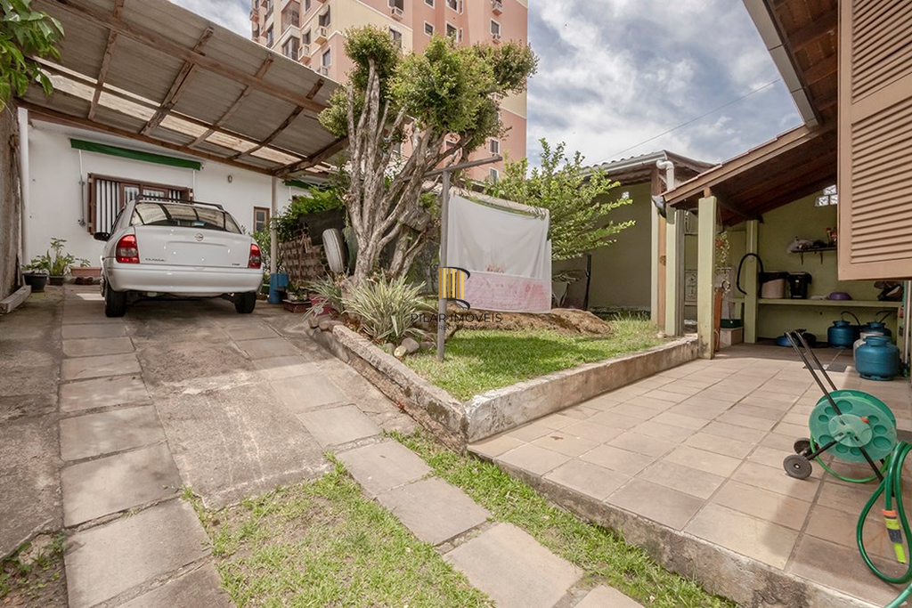 Casa 2 dormitórios no bairro Teresópolis