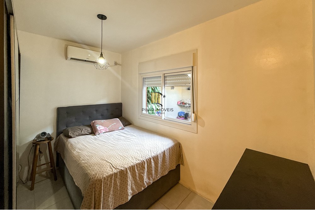 Casa 2 dormitórios no bairro Olaria