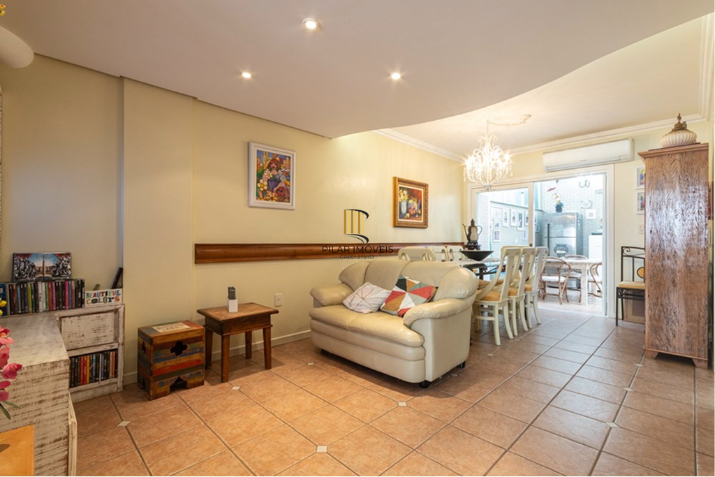 Casa de Condomínio 4 dormitórios no bairro Boa Vista