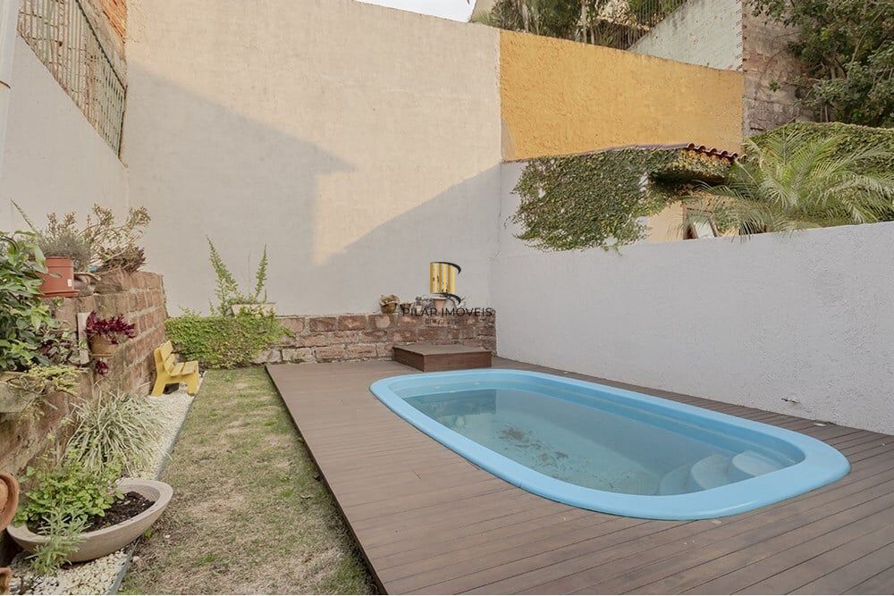 Casa 3 dormitórios no bairro Espírito Santo