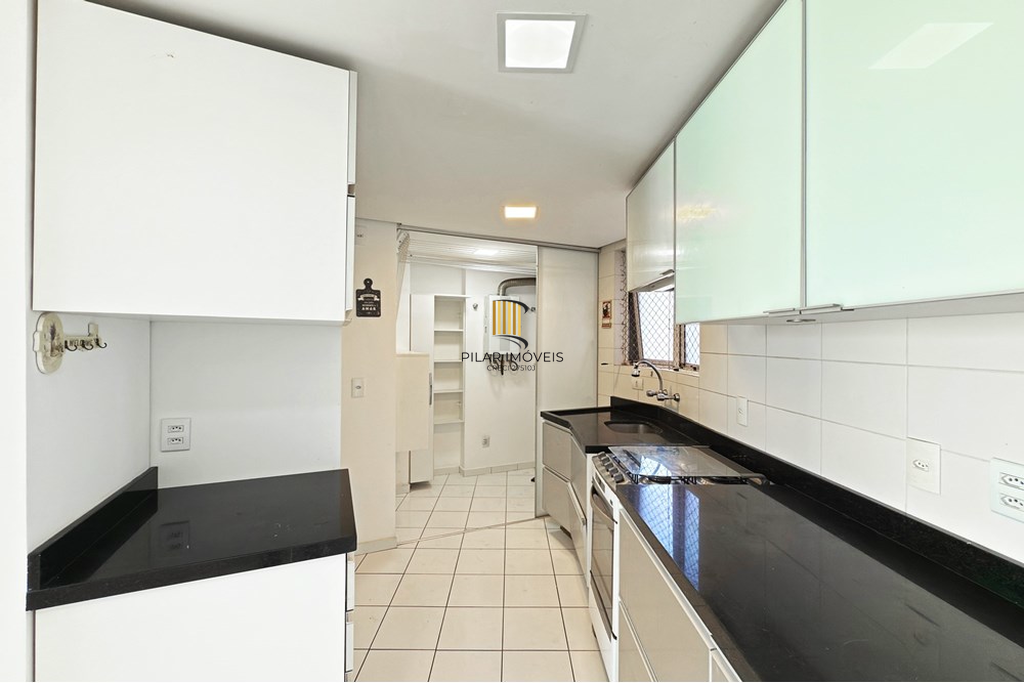 Apartamento 3 dormitórios no bairro Menino Deus