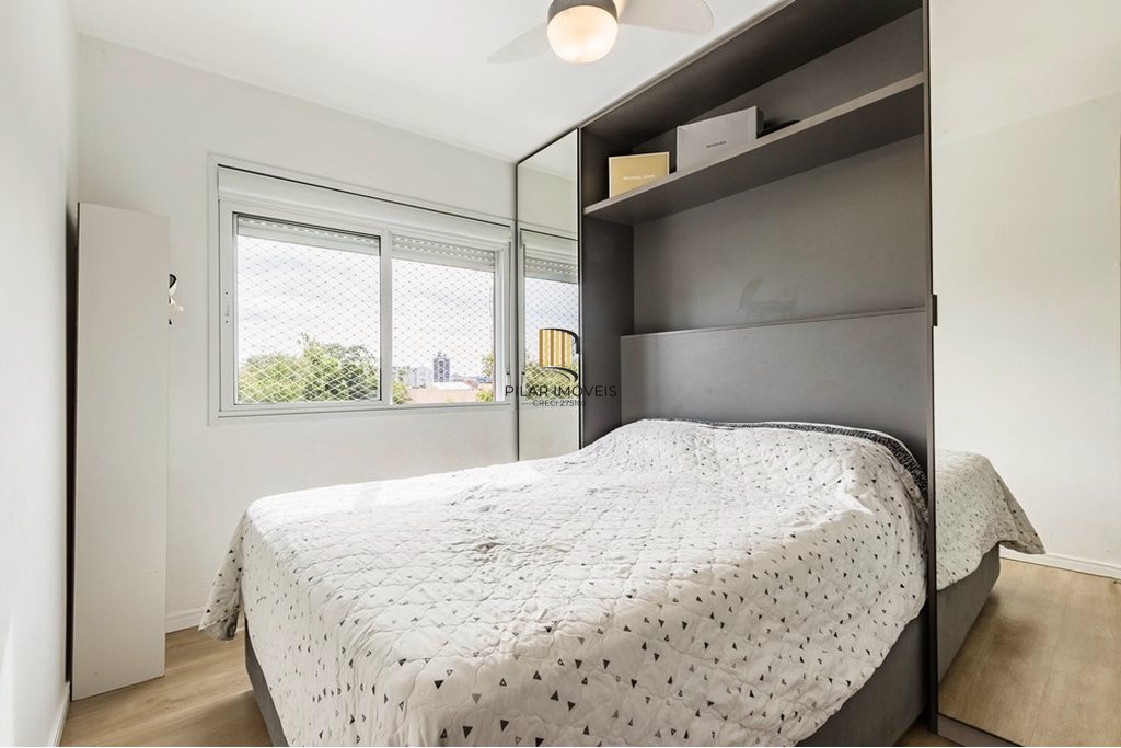 Apartamento 2 dormitórios no bairro Azenha