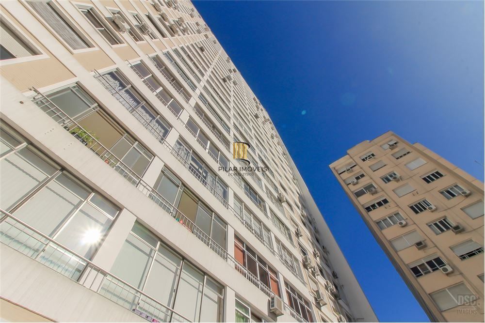 Apartamento 4 dormitórios no bairro Centro Histórico