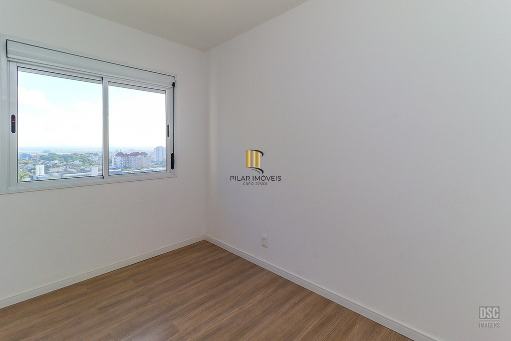 Apartamento 2 dormitórios no bairro Vila Ipiranga